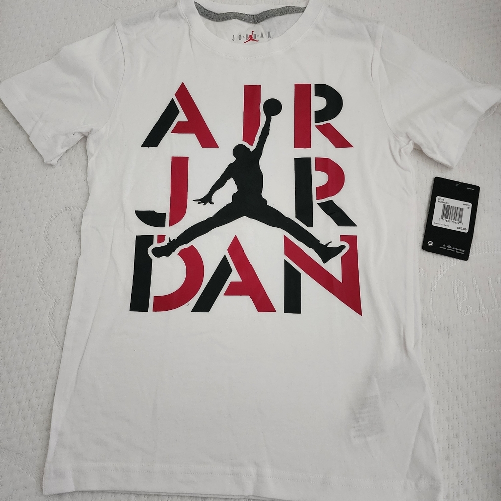Jordan Nike kids NWT T shirt Sz M